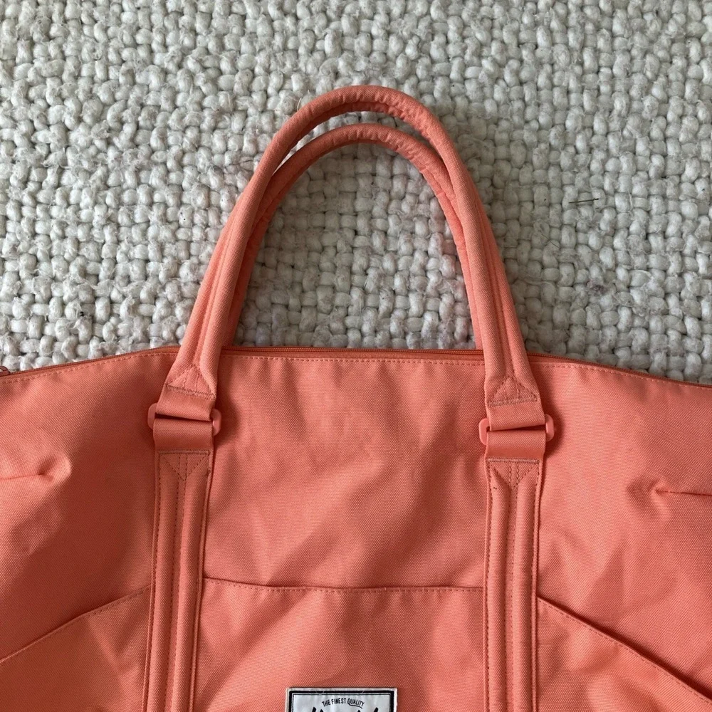 Herschel Supply Co.‎ Pink Tote Bag Pockets Easy Access Double Zip Side Snap Alt